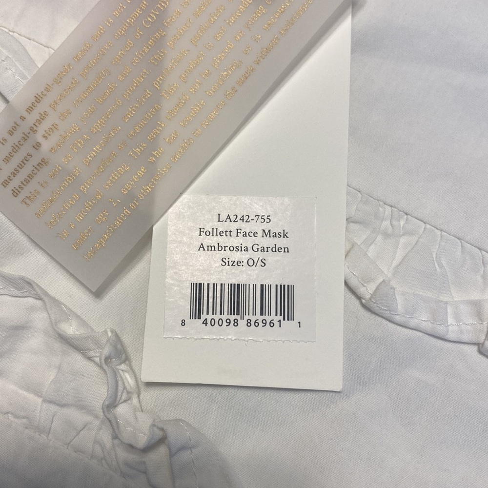 LoveShackFancy Mask - Picture 4 of 5